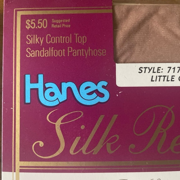 Vintage Lot 2 Hanes Silk Reflections Control Top Pantyhose Size EF Little Color - Picture 5 of 9